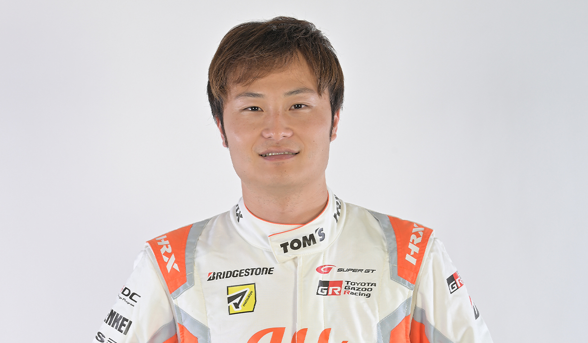 山下　健太